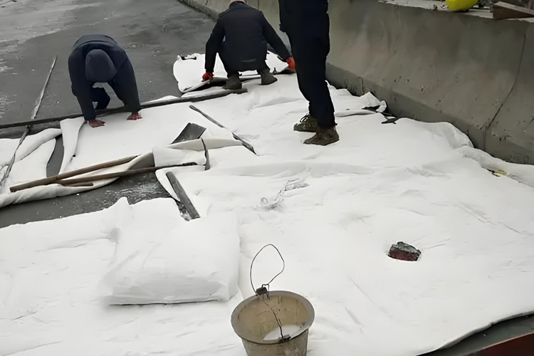 冬季混凝土施工防冻措施 冬季混凝土施工防冻措施.jpg